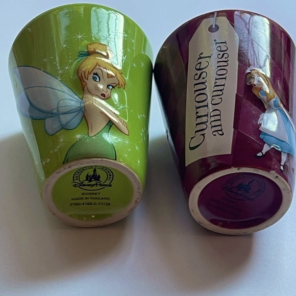 Disney set of Alice in Wonderland Shot Glass and Tinkerbell shot glass - Picture 3 of 8